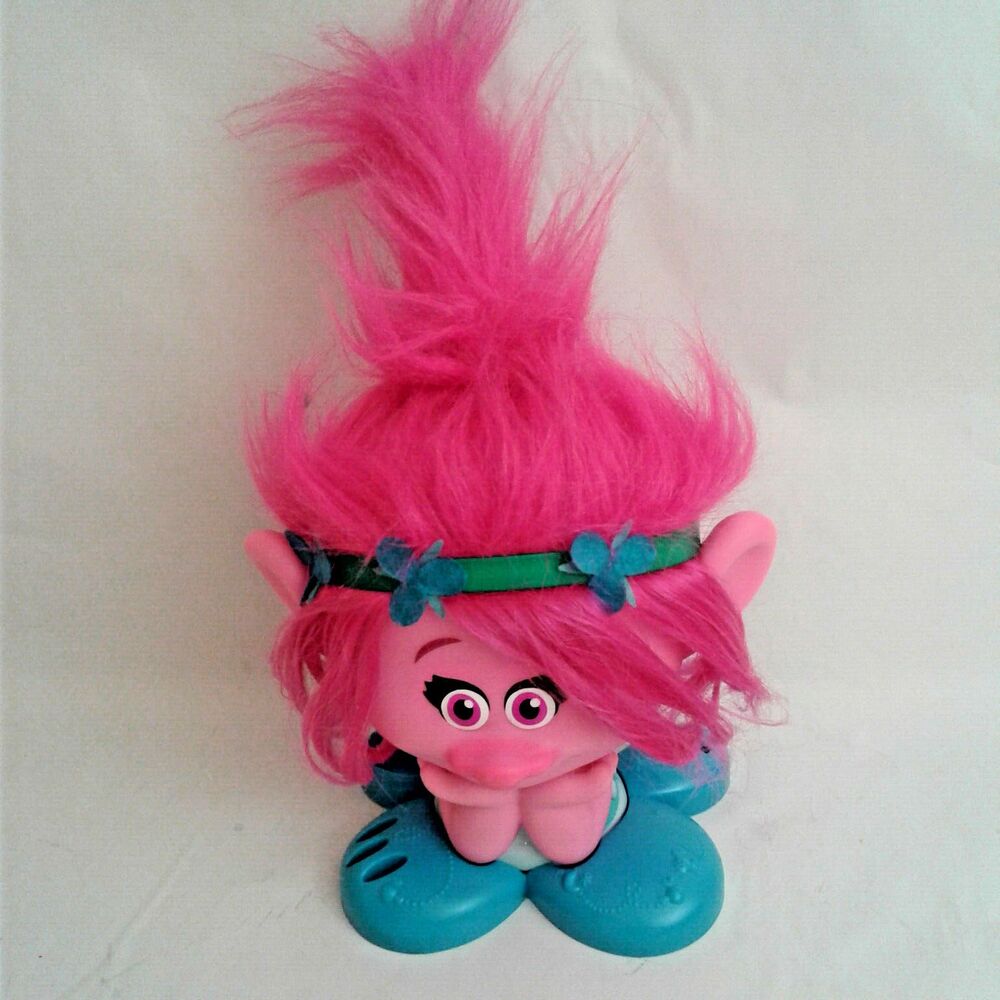 Just Play Trolls Poppy Pink Roll Play Pretend Styling Station Standing Head 12" - Picture 6 of 8